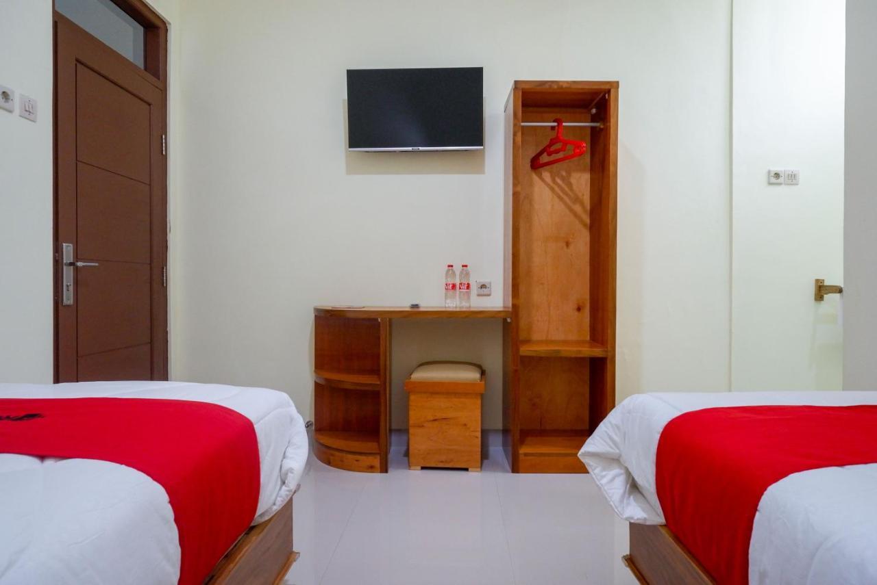 Reddoorz Near Rita Supermall Purwokerto 2 Екстер'єр фото