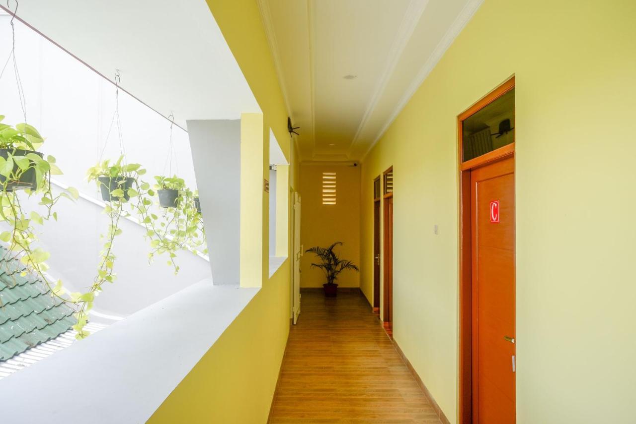 Reddoorz Near Rita Supermall Purwokerto 2 Екстер'єр фото