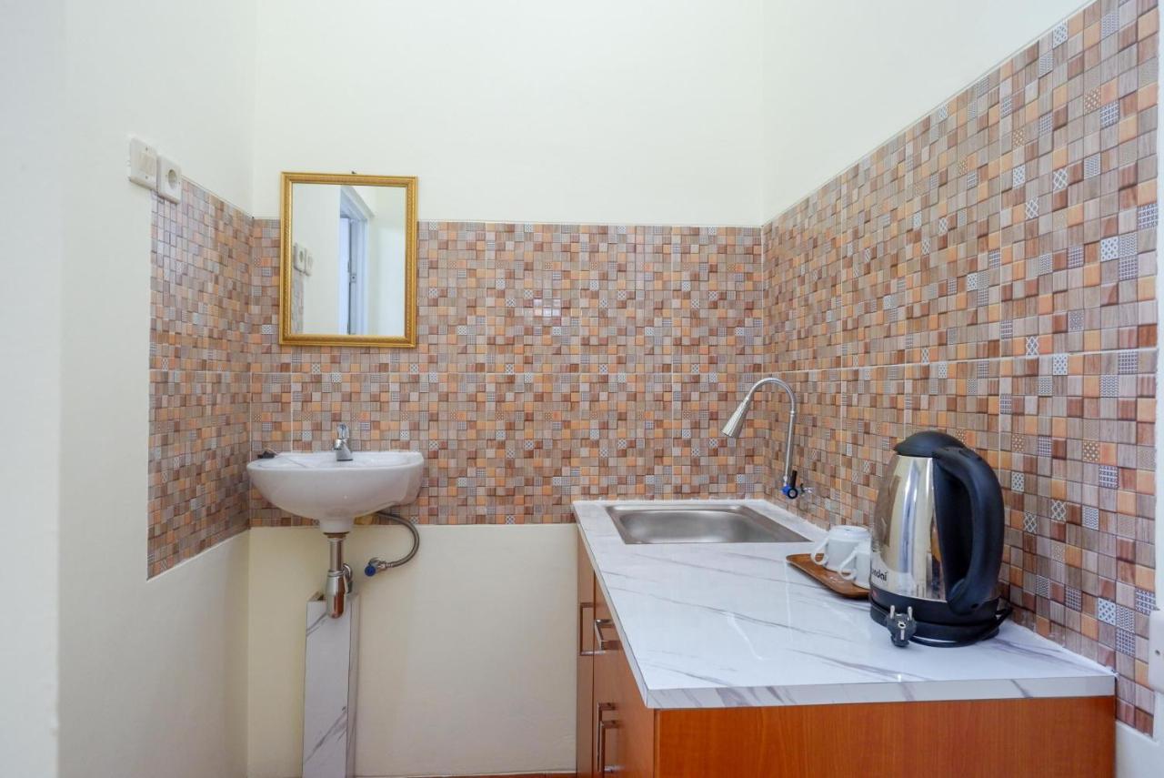 Reddoorz Near Rita Supermall Purwokerto 2 Екстер'єр фото