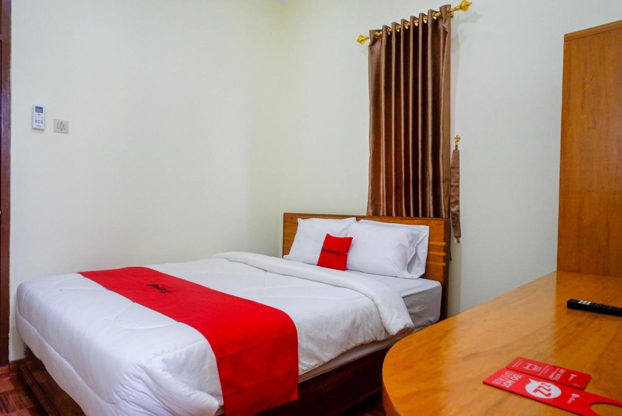 Reddoorz Near Rita Supermall Purwokerto 2 Екстер'єр фото