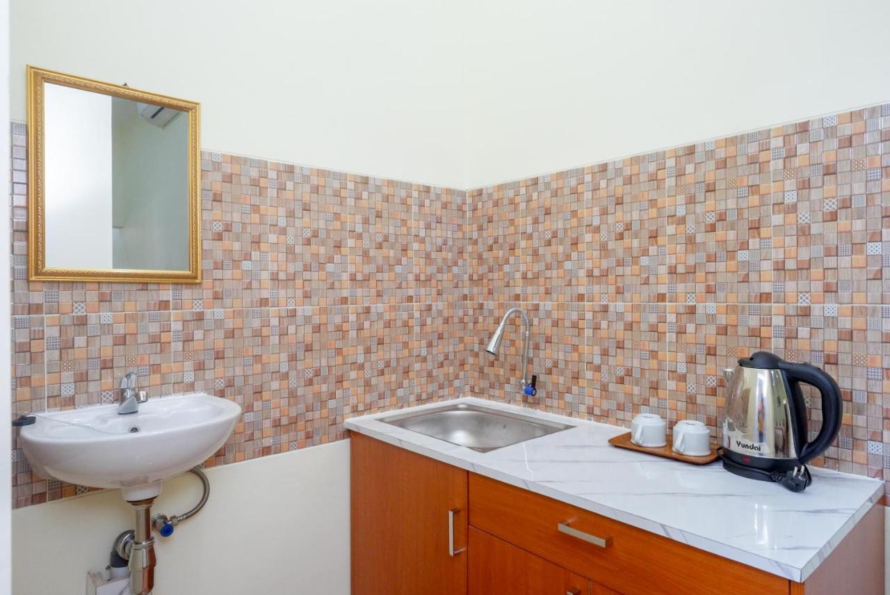 Reddoorz Near Rita Supermall Purwokerto 2 Екстер'єр фото