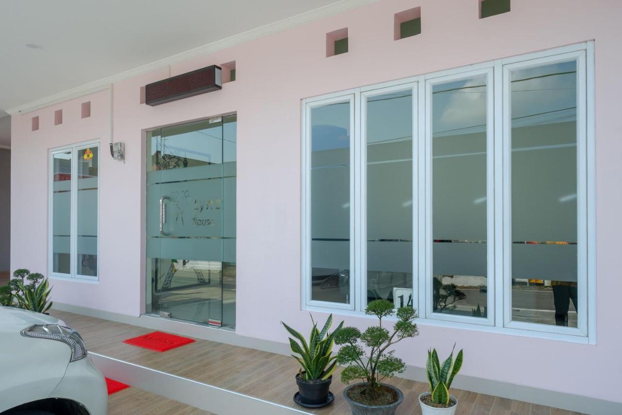 Reddoorz Near Rita Supermall Purwokerto 2 Екстер'єр фото