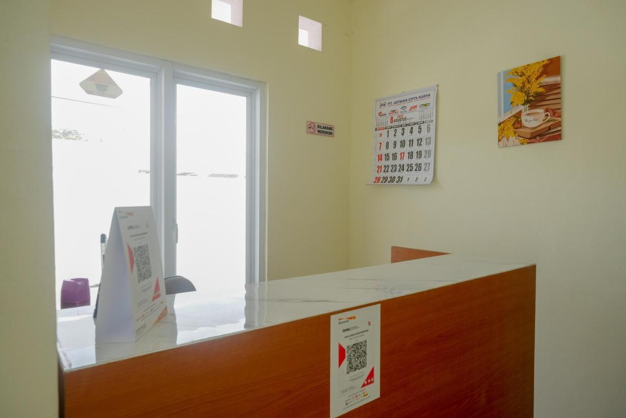 Reddoorz Near Rita Supermall Purwokerto 2 Екстер'єр фото